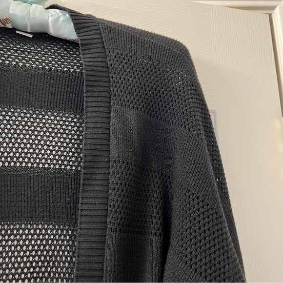 5/$20 Mesh Pattern Acrylic Short Sleeve Shrug Sweater - Picture 3 of 8